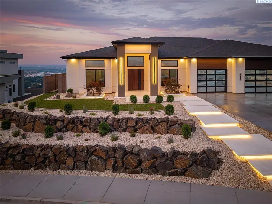 7240 W 21st Ave, Kennewick, WA 99336 - #2