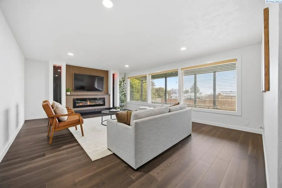 2603 S Everett Pl, Kennewick, WA 99337 - #3