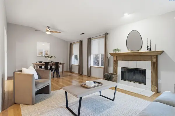 6513 W Kennewick Ct, Kennewick, WA 99336