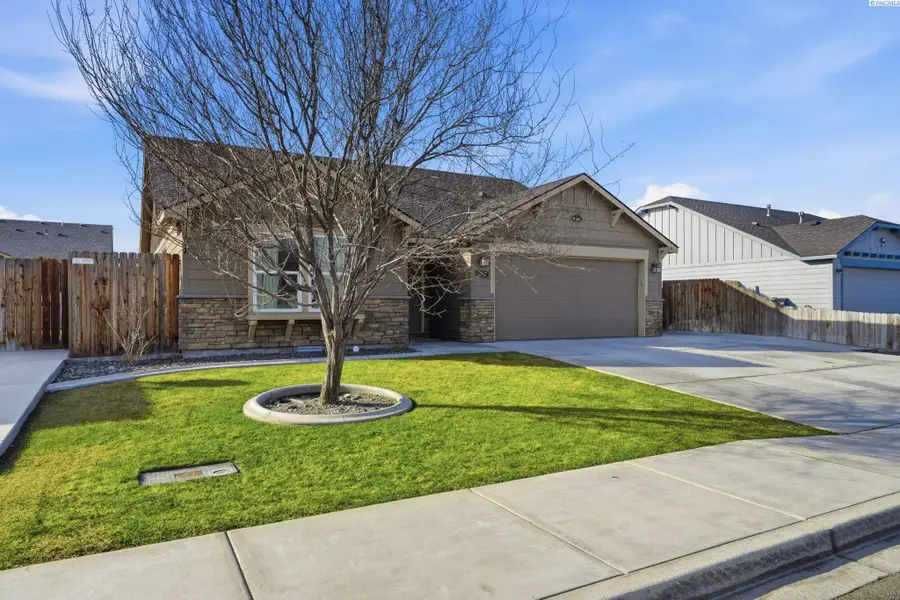 5712 Middle Fork St, Pasco, WA 99301 - #2
