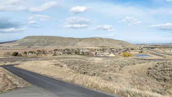 72810 Homestead Rd, Kennewick, WA 99338