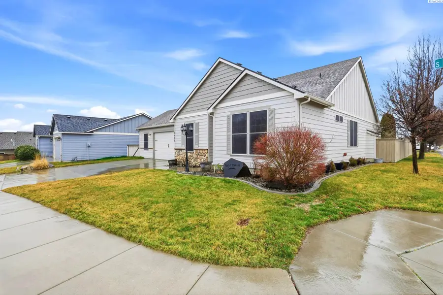 1909 S Harrison Street, Kennewick, WA 99338 - #3