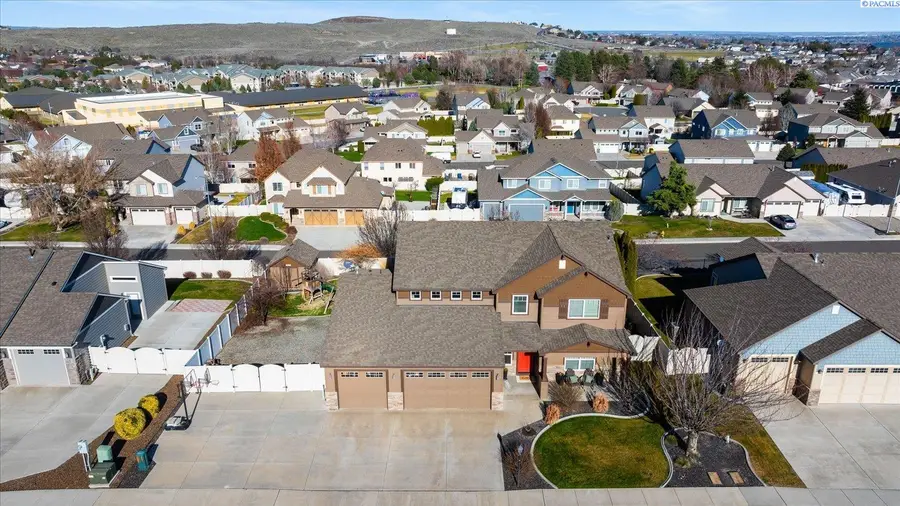 654 Nastacia Street, Richland, WA 99352 - #2