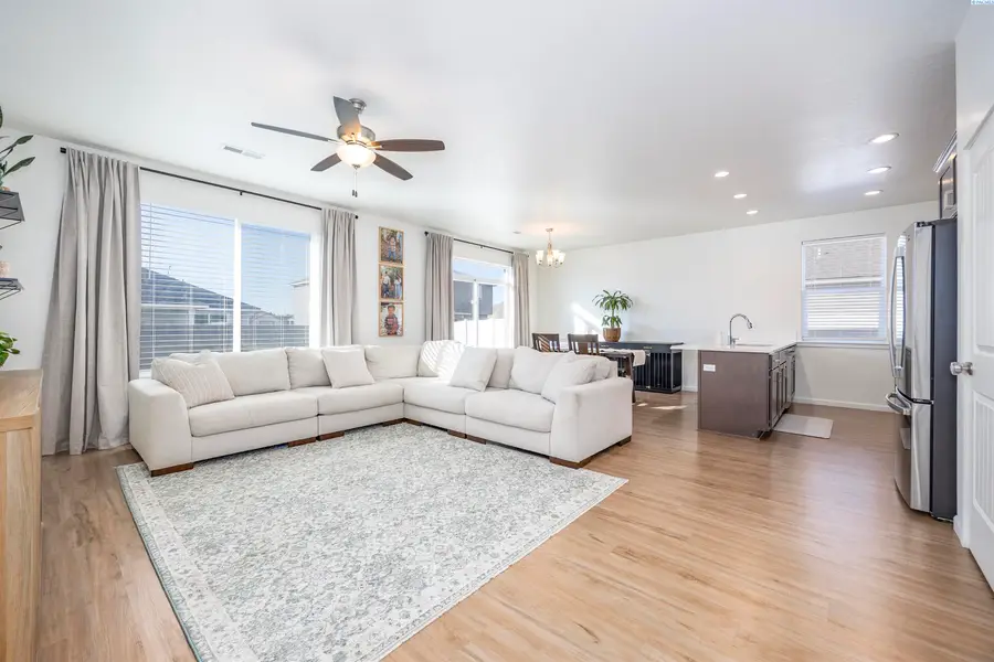 8602 Ashen Drive, Pasco, WA 99301 - #3