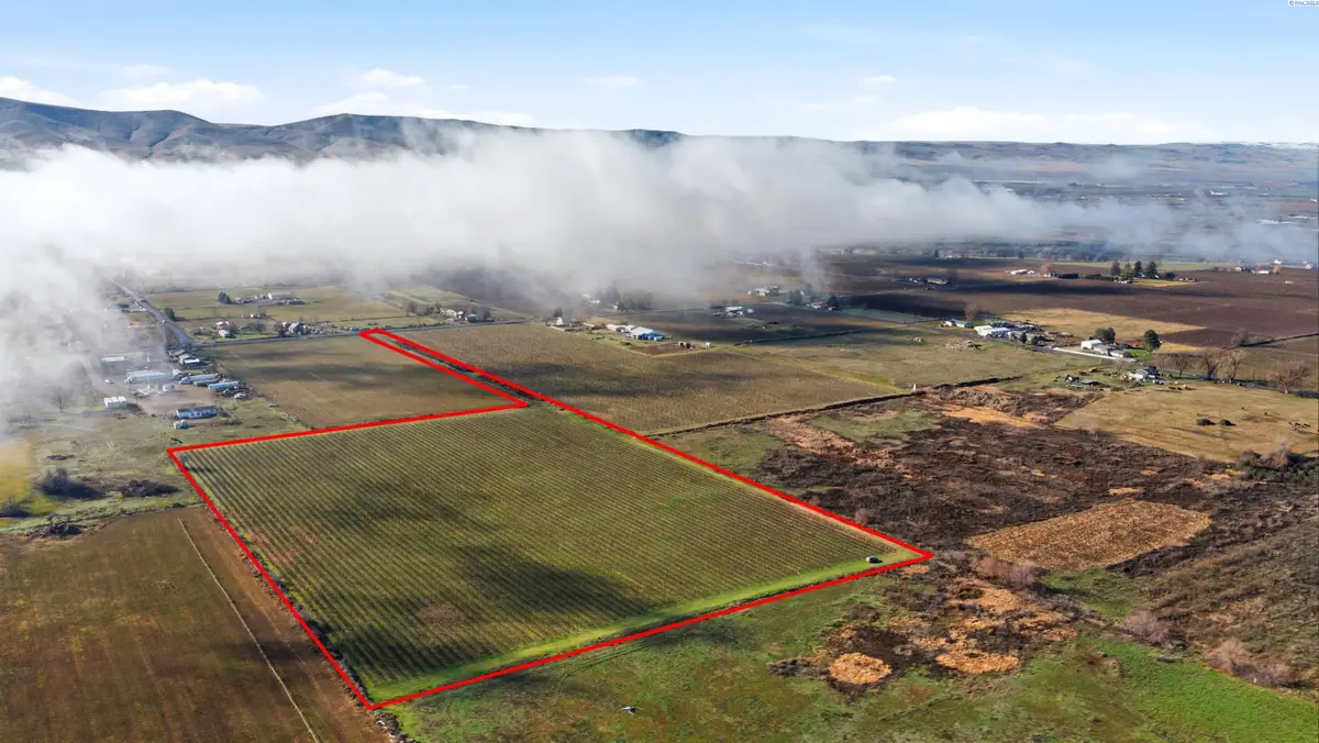 Nka W Old Inland Empire Hwy, Prosser, WA 99350 - #1