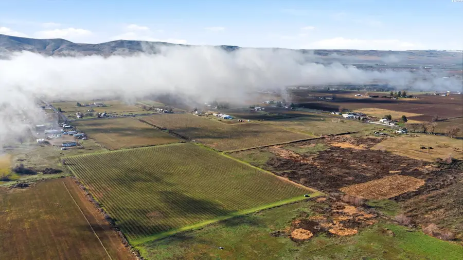 Nka W Old Inland Empire Hwy, Prosser, WA 99350 - #3