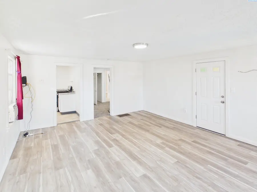 404 S 15th Ave, Yakima, WA 98902 - #2