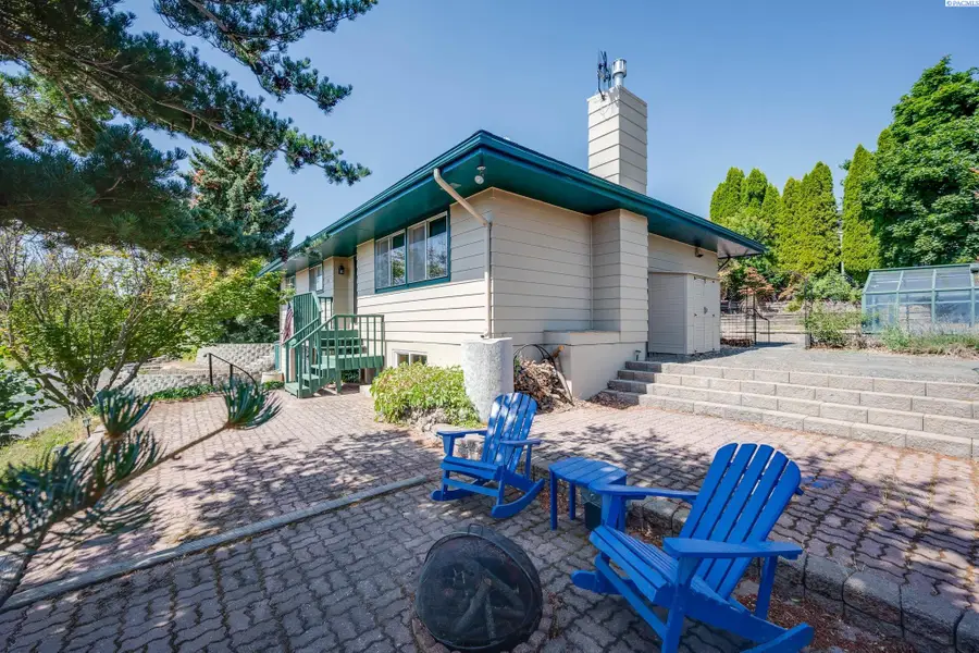 718 S Scenicview Dr, Colfax, WA 99111 - #3