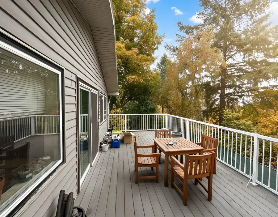 305 SE Jackson St, Pullman, WA 99163 - #3