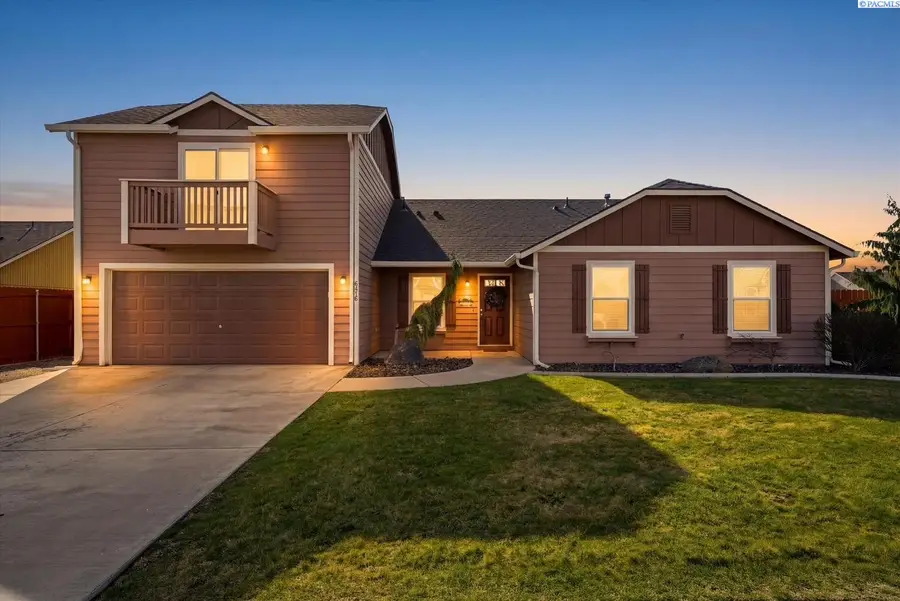 6416 Three Rivers Dr, Pasco, WA 99301 - #2