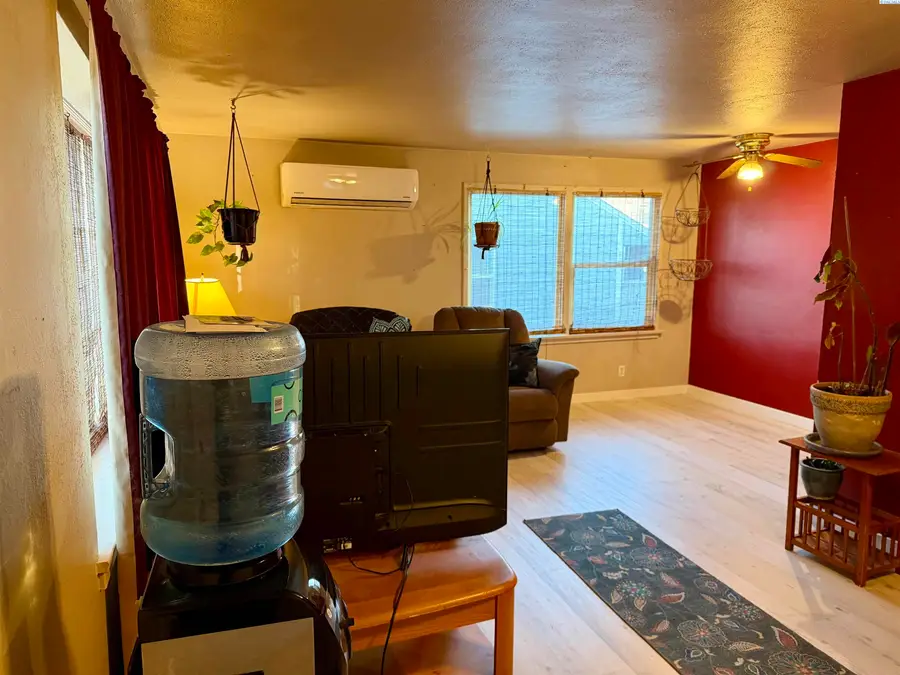 1208 Playfield Ave, Prosser, WA 99350 - #2