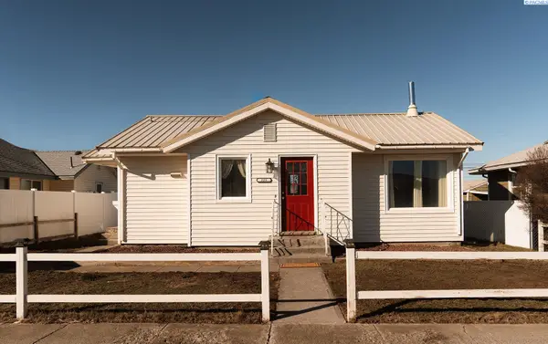 325 S Almira Ave, Connell, WA 99326