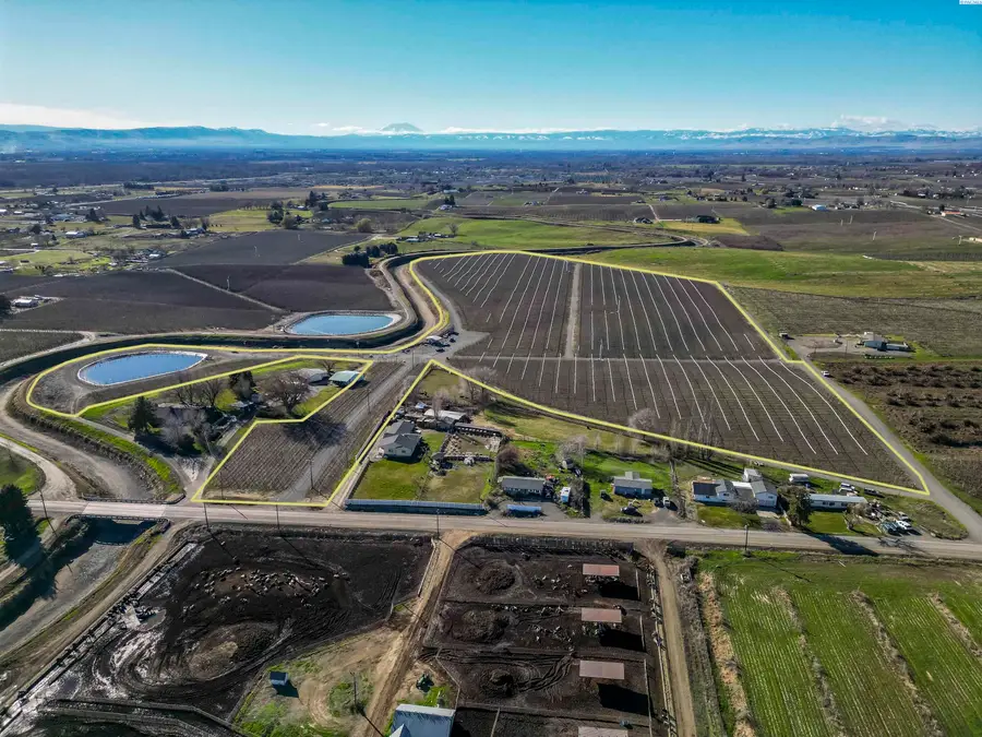 120 Barbee Rd, Zillah, WA 98953 - #3