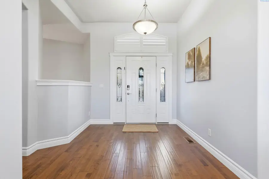 1882 Nova Ln, Richland, WA 99352 - #2