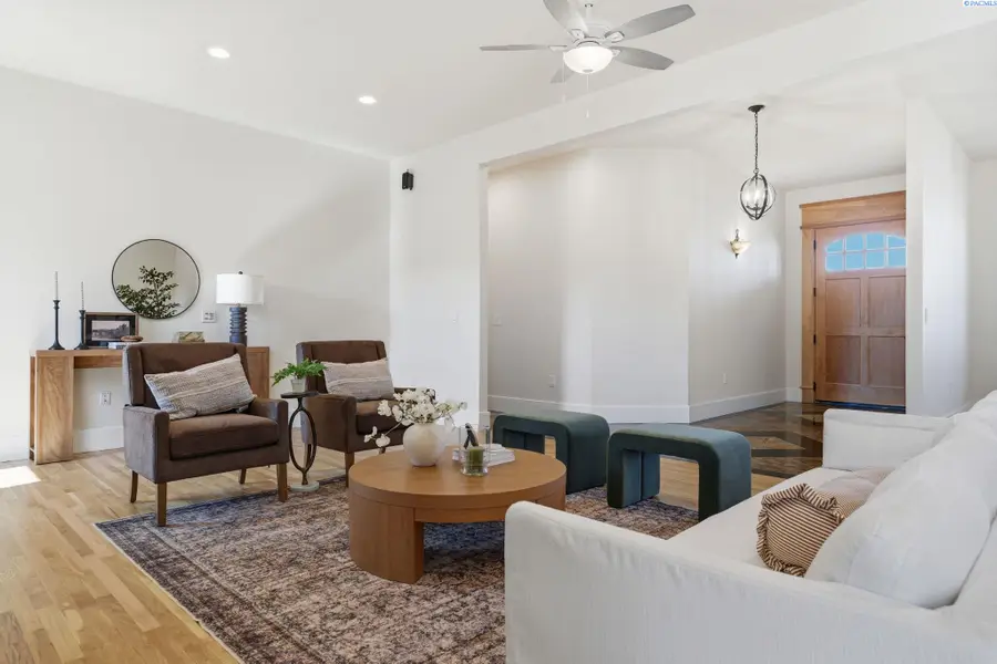 4211 Tamarack Rd, West Richland, WA 99353 - #2