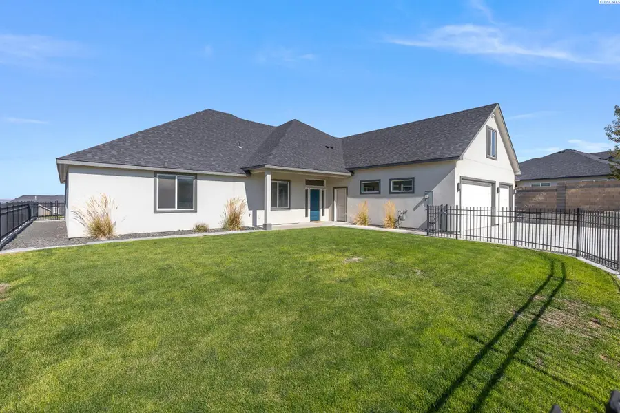 6631 Collins Rd, West Richland, WA 99353 - #2