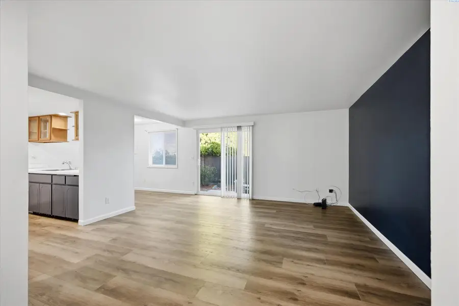 420 S Quincy St, Kennewick, WA 99336 - #3