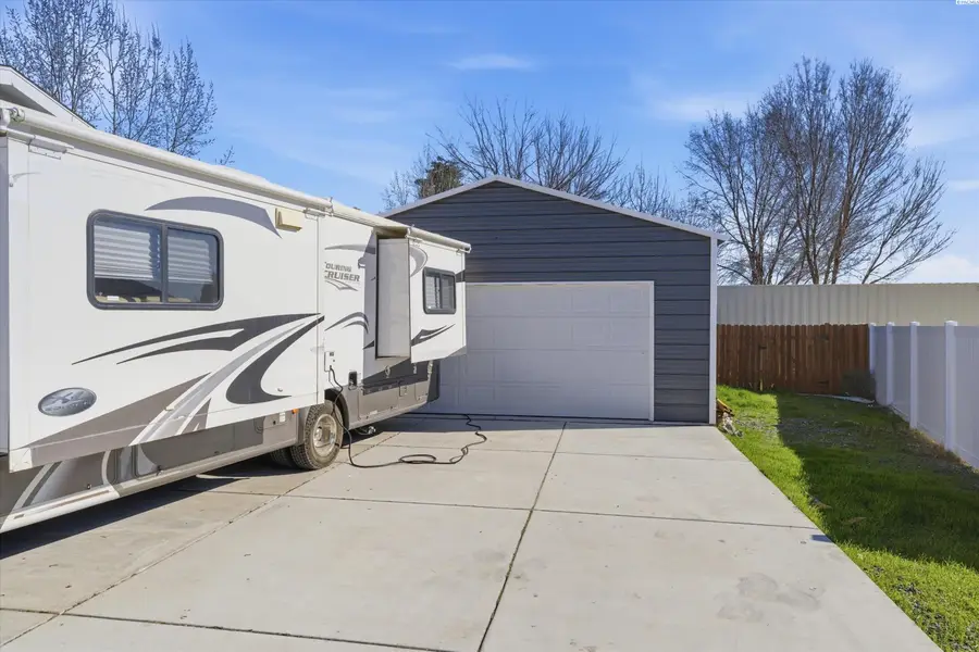 514 14th St, Benton City, WA 99320 - #3