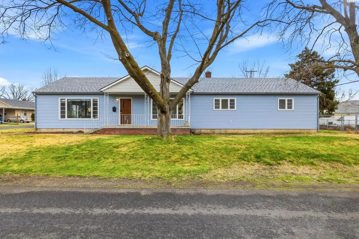 605 Comstock Street, Richland, WA 99352 - #1