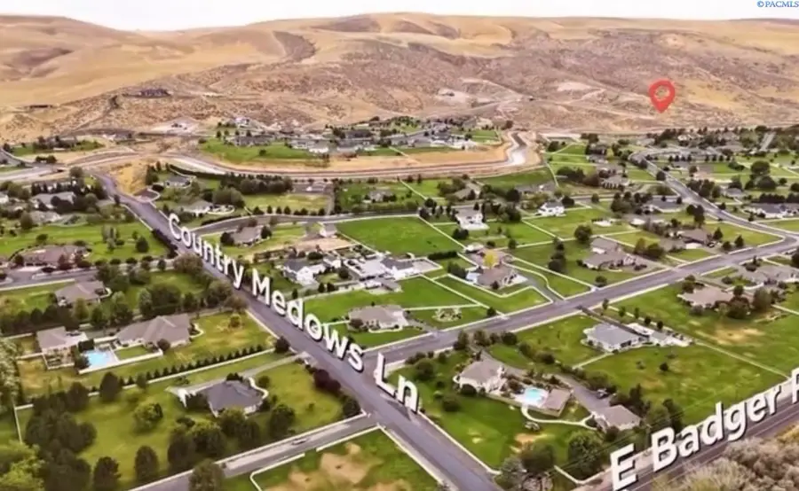 72305 Homestead Rd, Kennewick, WA 99338 - #2