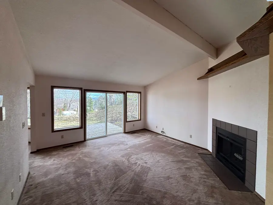 1340 SW Wadleigh, Pullman, WA 99163 - #3