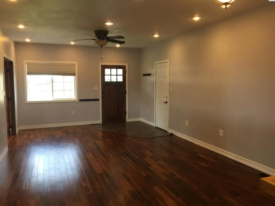 515 NW Irving St, Pullman, WA 99163 - #2