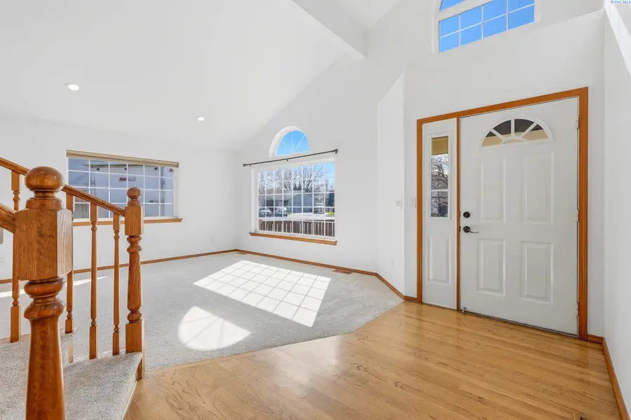 8818 W Grand Ronde, Kennewick, WA 99336 - #2