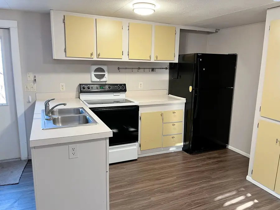 312 NW Parkwest Dr, Pullman, WA 99163 - #3