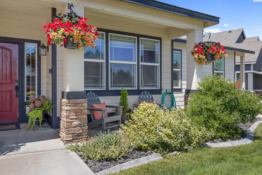 629 Pinnacle Dr, West Richland, WA 99353 - #3