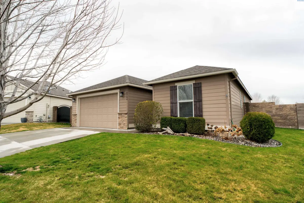5744 W 17 Th Ave, Kennewick, WA 99338 - #1
