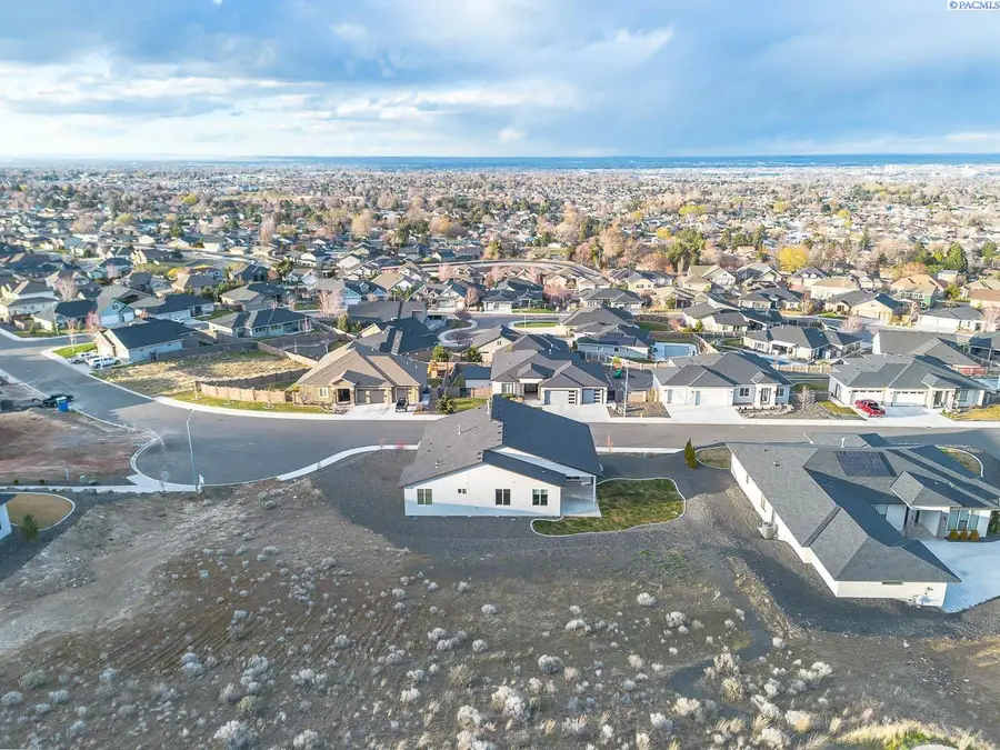 5249 S Quincy Place, Kennewick, WA 99337 - #3