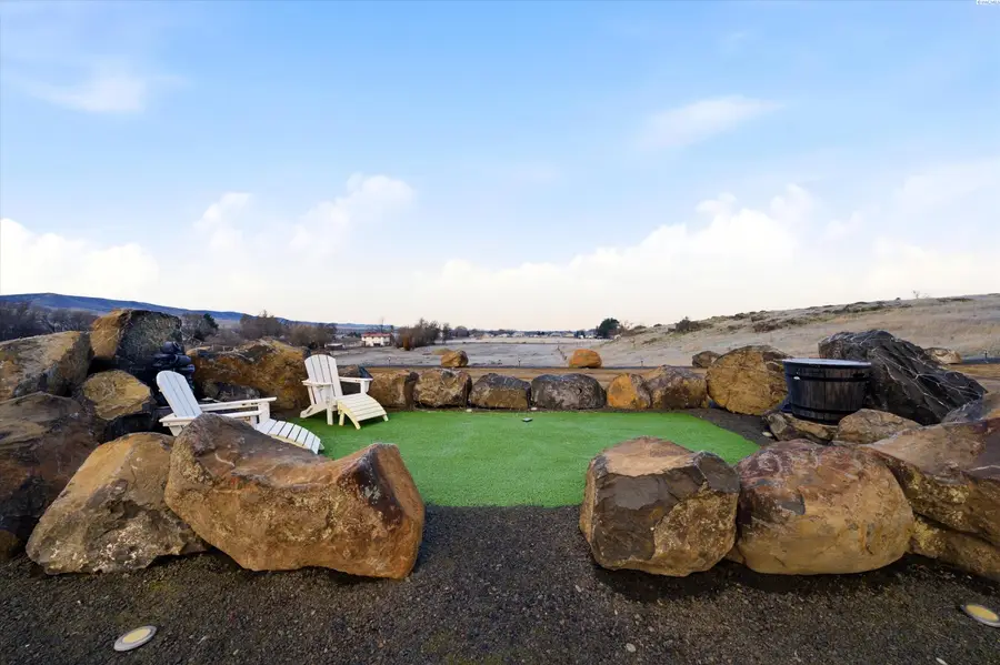 172701 W North River, Prosser, WA 99350 - #2