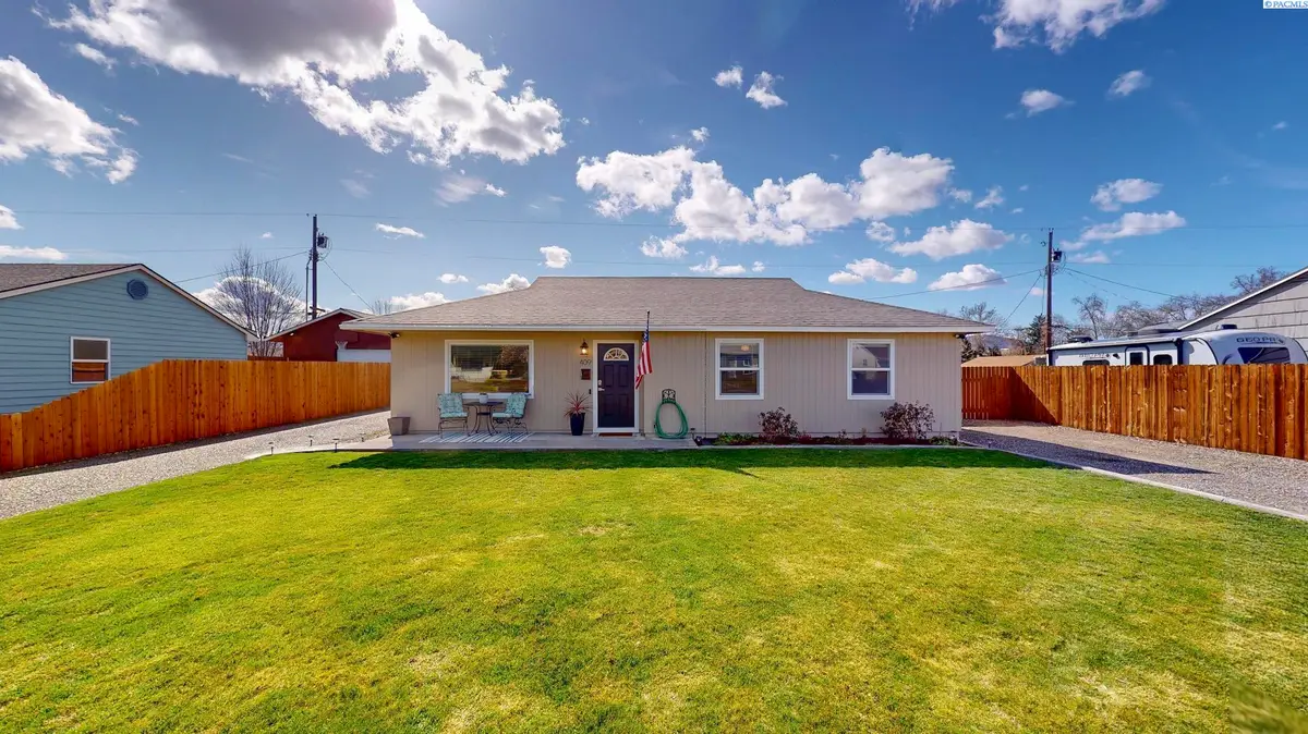 409 Birch Avenue, Richland, WA 99352 - #1