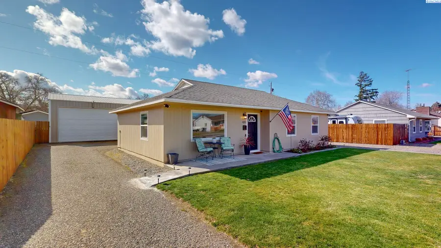 409 Birch Avenue, Richland, WA 99352 - #2