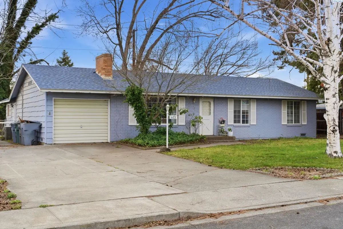 613 Fuller St, Richland, WA 99352 - #1