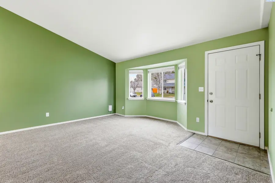 4881 Thrush Lane, West Richland, WA 99353 - #3