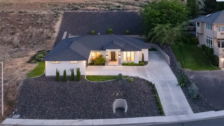 325 Rockwood Drive, Richland, WA 99352 - #2