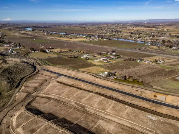 1673 SW Kelandren Drive, Prosser, WA 99350