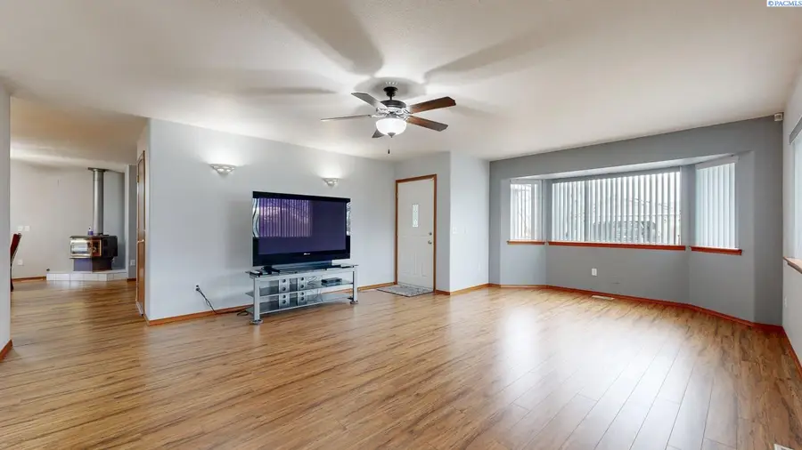 127 Willow Circle, Pasco, WA 99301 - #3