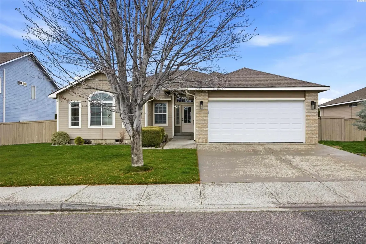 1207 S Jefferson Street, Kennewick, WA 99338 - #1