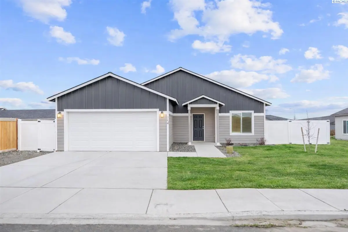 1344 14th St, Benton City, WA 99320 - #1