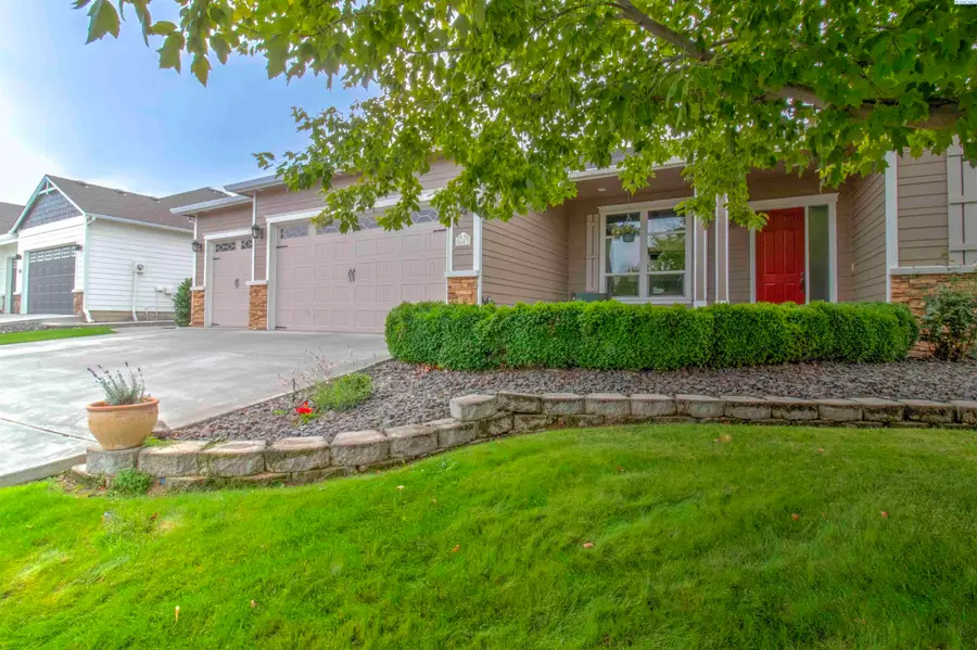 5603 W 15th Ave, Kennewick, WA 99338 - #2