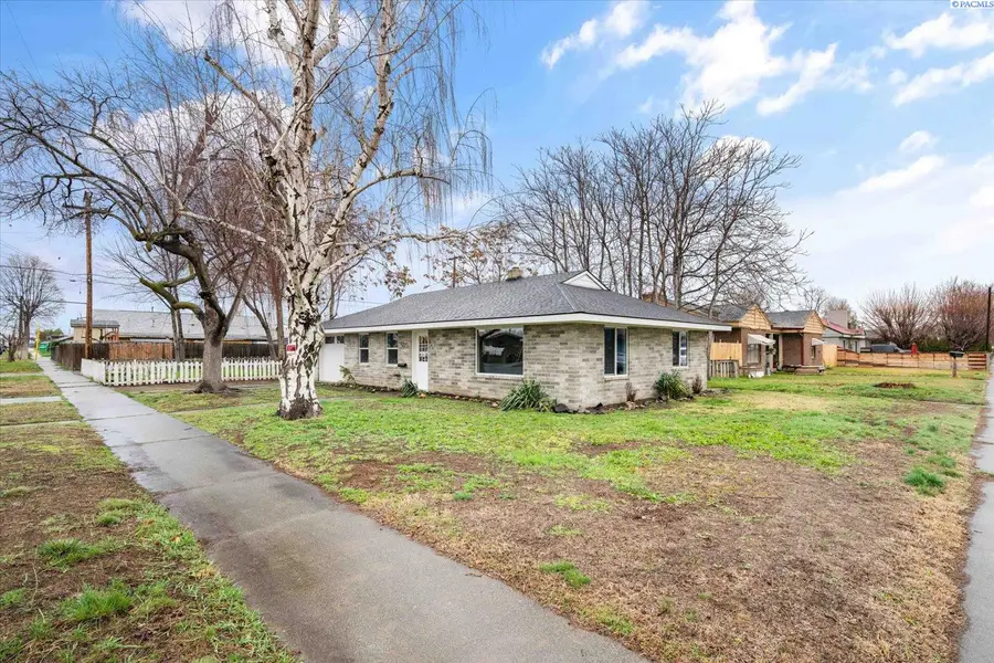 505 N 15th Ave, Pasco, WA 99301 - #2