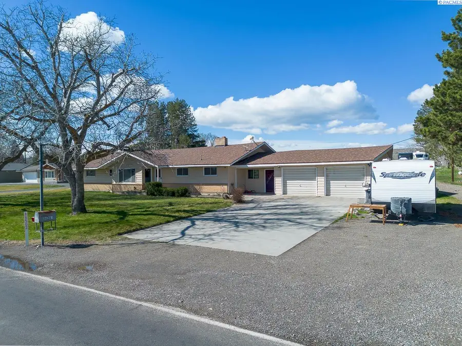 88502 N Harrington Road, West Richland, WA 99353 - #2