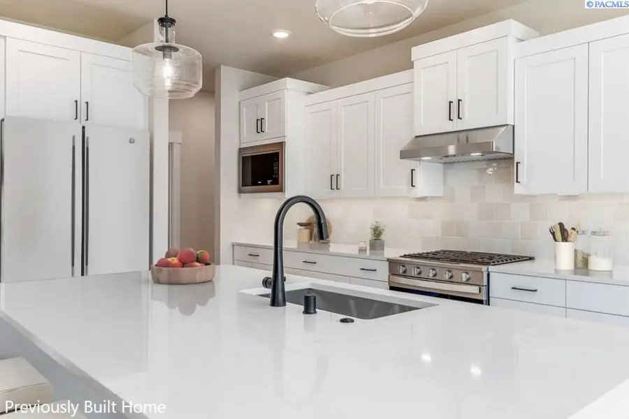 5701 Flathead Ave, Pasco, WA 99301 - #3