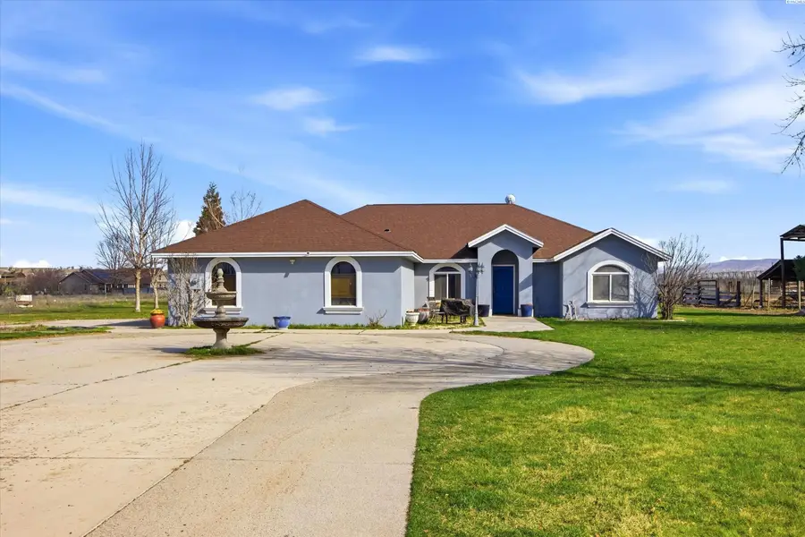 3988 E Euclid Rd, Mabton, WA 98935 - #3