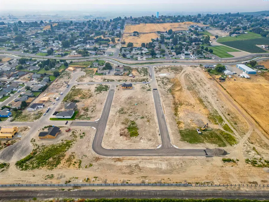 204 Victoria St, Sunnyside, WA 98944 - #3