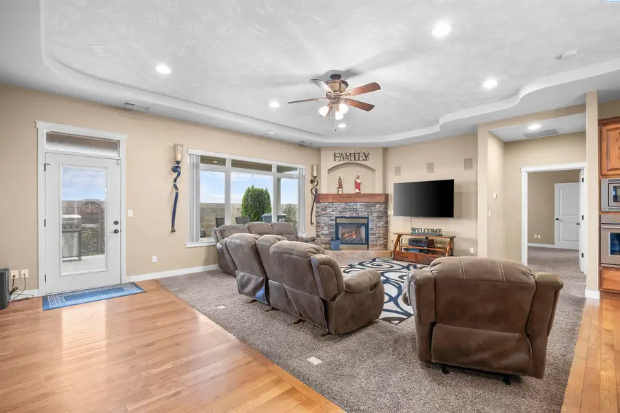 4502 Tamarisk Drive, Pasco, WA 99301 - #3