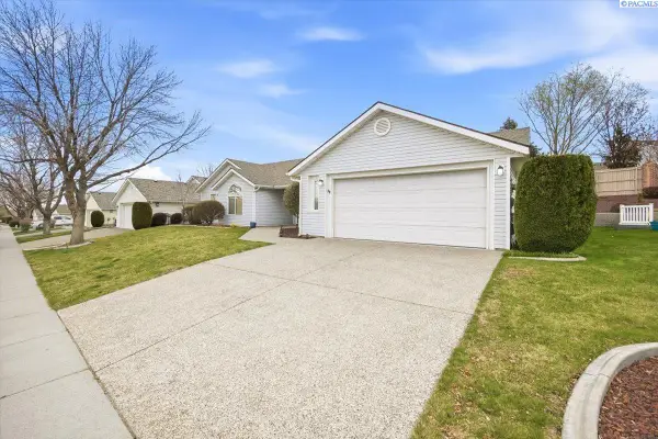 3509 S Irby St, Kennewick, WA 99337