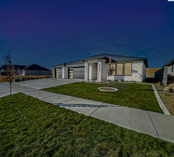 2839 Savanna Ave, Richland, WA 99352
